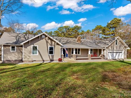 412 8th Avenue sold home in Boyd Heights, Maiden, NC