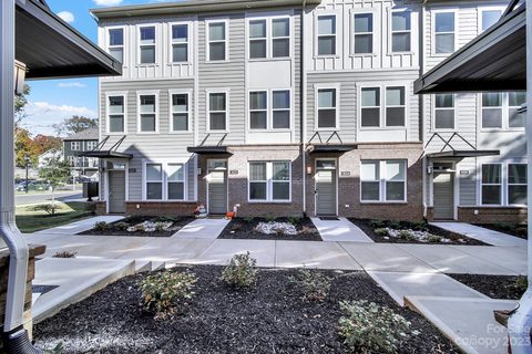 3022 Citizens Lane