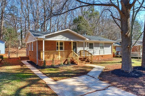2504 Longleaf Drive