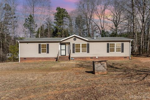 110 Little Dipper Drive sold home in Brown Borough, Clover, SC