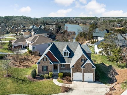 500 River Lake Court sold home in River Lake, Tega Cay, SC