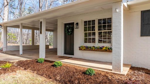 3226 Greentree Acres Road sold home in Greentree, Valdese, NC