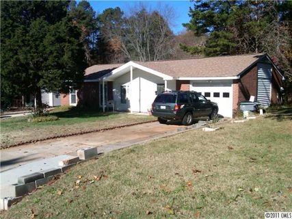 9027 Trailhead Court
