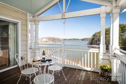 860 Jetton Street 69 sold home in Spinnaker Point, Davidson, NC