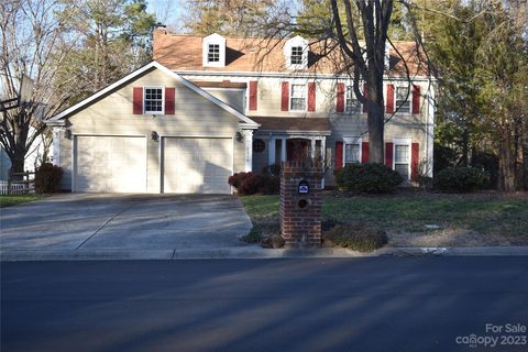 2216 Oak Leigh Drive