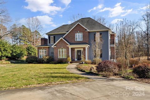 Previously sold for $710,000