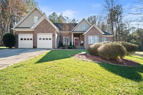 2524 Wellesbourne Lane sold home in Lakepointe North, Sherrills Ford, NC