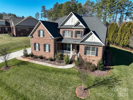 11220 Three Sisters Lane