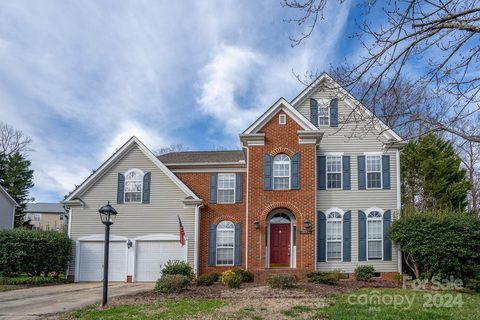 15006 Strathmoor Drive sold home in Strathmoor, Charlotte, NC