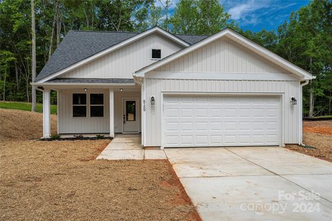 5159 Sawbill Lane