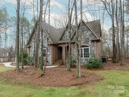 7404 Walnut Crest Drive sold home in Walnut Crest, Waxhaw, NC