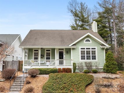 18 Halftimber Lane
