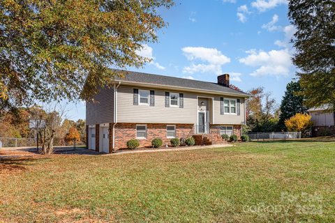 1606 Allen Lane sold home in Bumgarner Gardens, Conover, NC