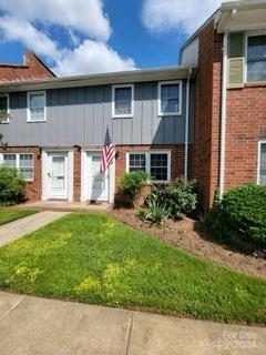 1300 Larchmont Place 310 sold townhome in Wiltshire Village, Salisbury, NC