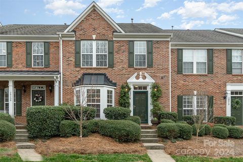 20216 Amy Lee Drive