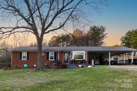 3710 Patricia Drive sold home in Crestview, Concord, NC