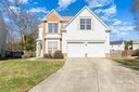 10613 Red Pine Court sold home in Charlotte, SC