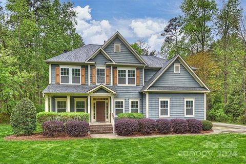 6525 Northern Red Oak Drive sold home in Fairington Oaks, Mint Hill, NC