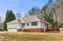 611 Edgewater Drive sold home in Belmont, SC