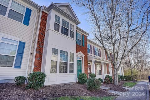 2139 Aston Mill Place sold townhome in The Mews at Laurel Valley, Charlotte, NC