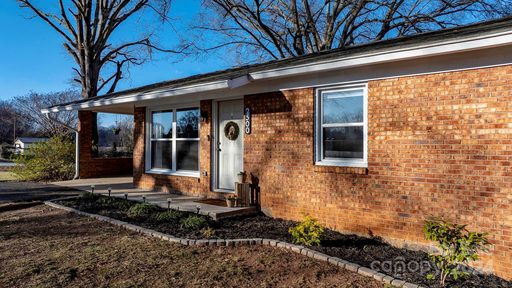 2500 Belshire Drive sold home in Cedar Valley, Conover, NC