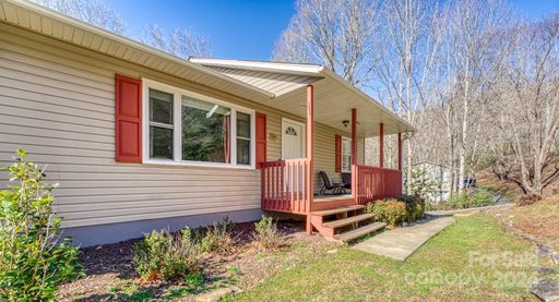 109 Hunters View Drive sold home in Hunters Ridge, Mills River, NC