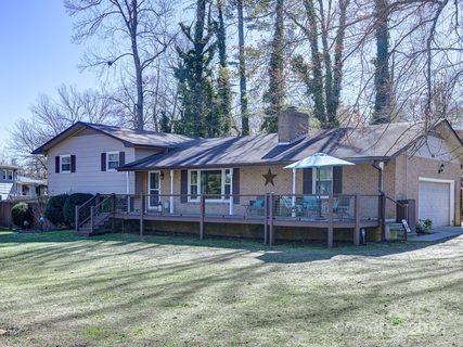 104 Lyndon Lane sold home in Stoney Crest, Hendersonville, NC