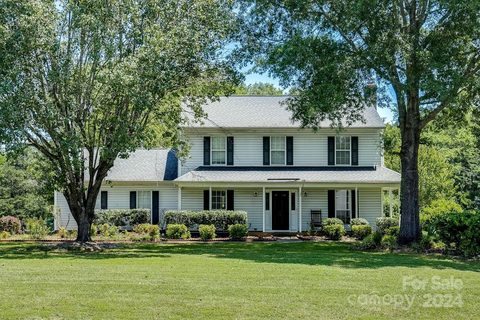 3029 Tom Savage Drive sold home in Planters Row, Harrisburg, NC