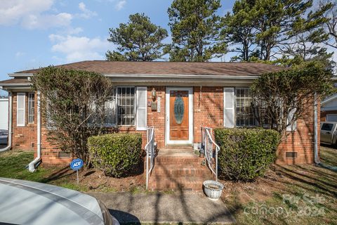 5123 Cinderella Road sold home in Kentwood, Charlotte, NC