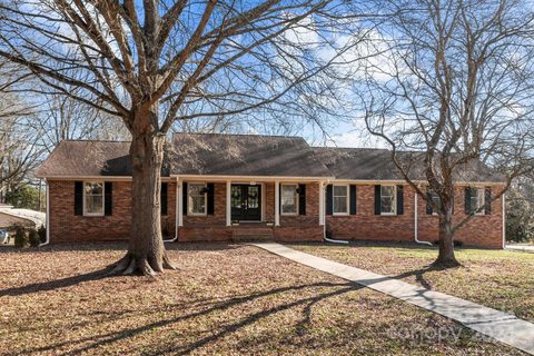 104 Sturbridge Drive