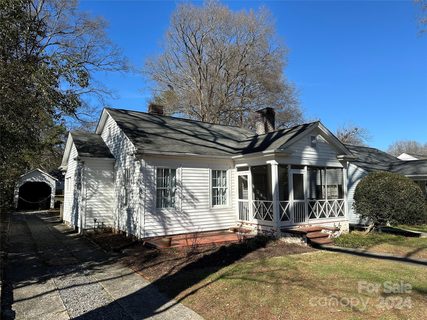 1306 Jackson Road sold home in Historic District, Gastonia, NC
