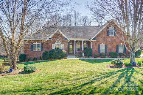 6316 Dwayne Starnes Drive sold home in Baker Mountain Estates, Hickory, NC