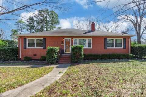 1111 Ann Street sold home in Rolling Hills, Monroe, NC