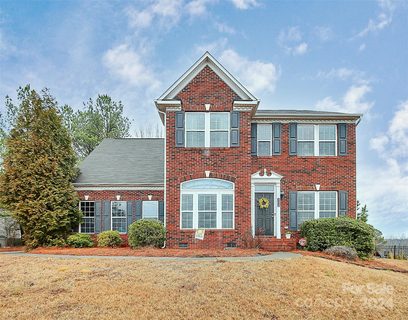 305 Hydrangea Drive sold home in Somerset at Autumn Cove, Lake Wylie, SC