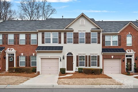Previously sold for $454,000