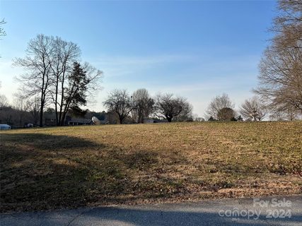000 Tiffany Street sold lot in Shamrock Park, Conover, NC