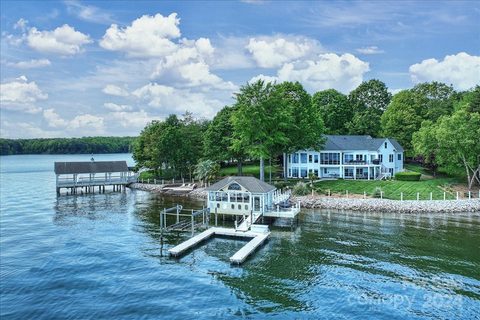 2820 Camden Pointe Drive sold home in Lakepointe South, Sherrills Ford, NC