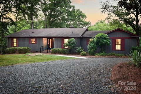 165 Clearview Point Drive sold home in Emerald Shores, Mount Gilead, NC