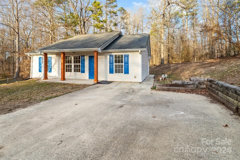 151 Crown Court sold home in Kings Pointe, Kings Mountain, NC