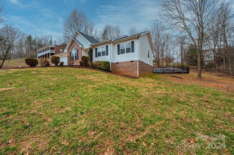7799 Piney Mountain Street sold home in Pineknoll, Hickory, NC