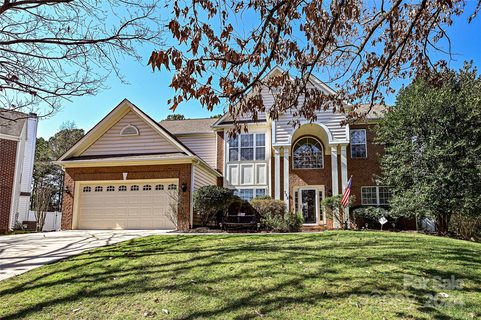 728 Meadow Lake Drive sold home in Matthews Estates, Matthews, NC