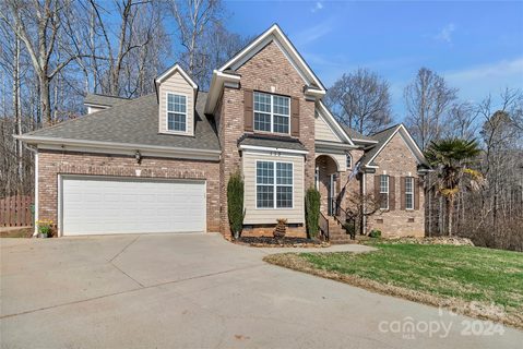 113 Pine Bluff Court