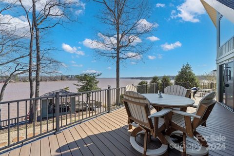 2291 Riverside Drive sold home in Watership Downs, Lexington, NC