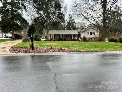 6800 Pine Lake Lane