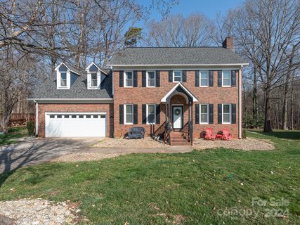 1622 Village Court sold home in Colony Woods, Gastonia, NC
