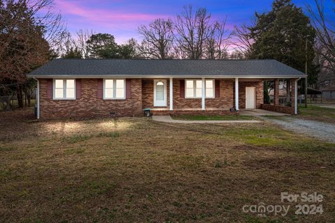 2275 Crescent Road sold home in Bellemeade, Salisbury, NC