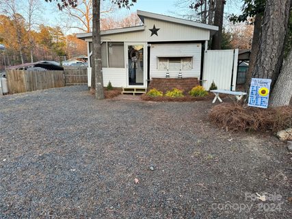 106 Cherokee Trail F69