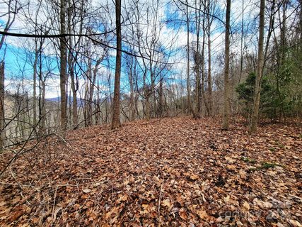 275 Sheila Drive 45T & 46T sold home in Twin Oaks Estate, Waynesville, NC