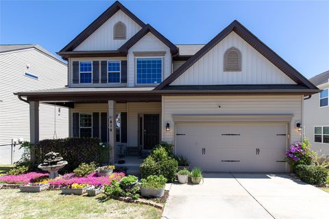 414 Almora Loop