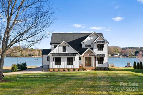 160 Elysian Drive sold home in Mooreland Estates, Mooresville, NC